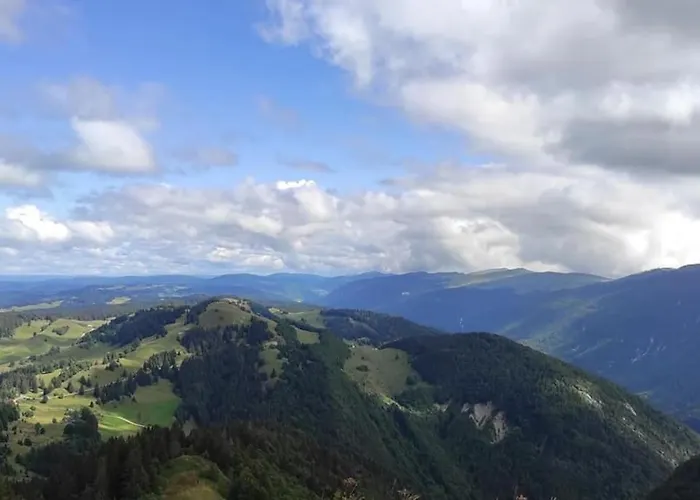 Avec Belle Vue Proche Du Genin *